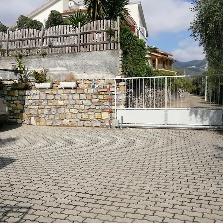 Soggiorno A 5 Stelle Apartman